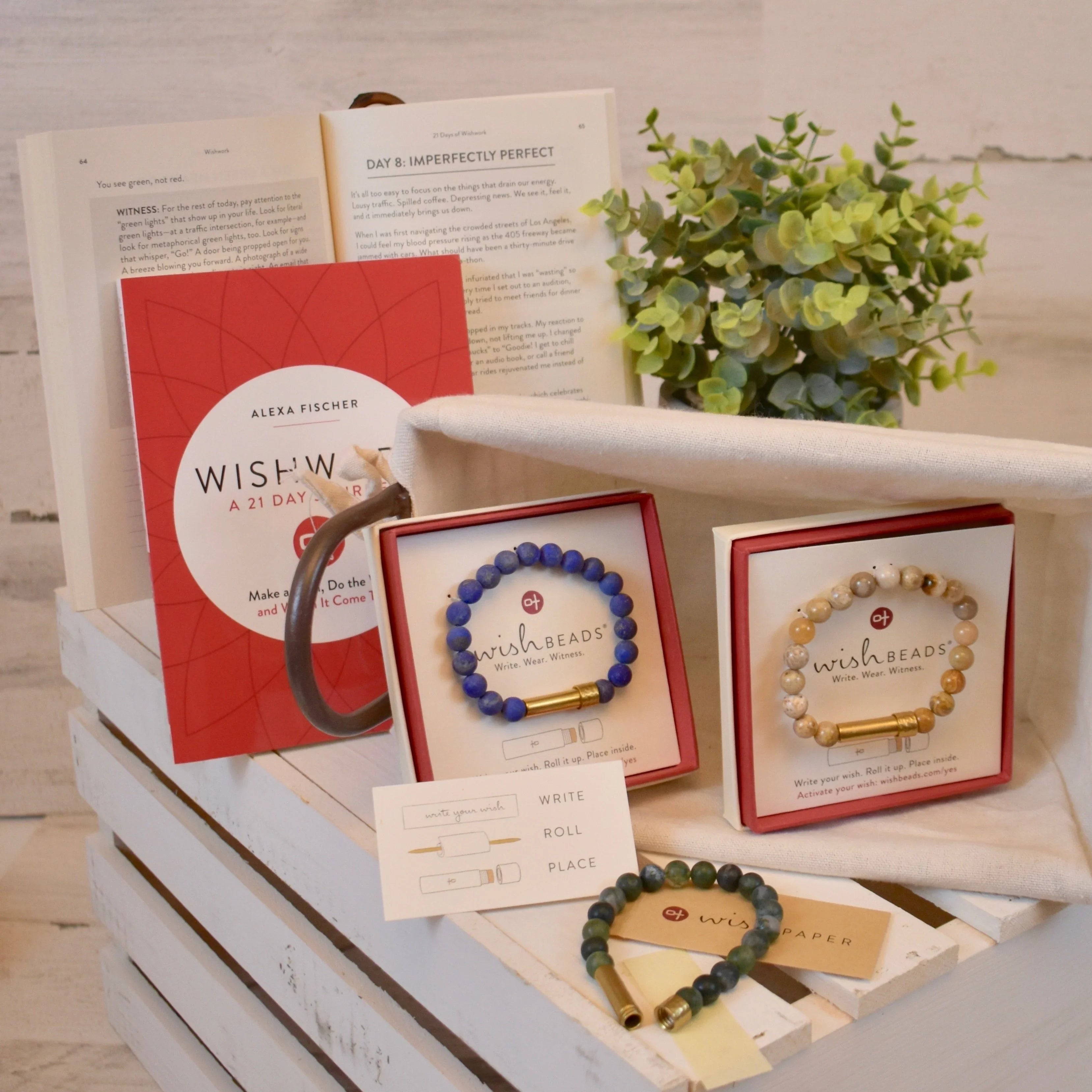 Wishbeads Bracelet Matte Grass Agate, Soothing Centering